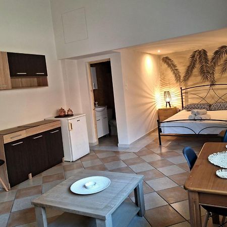 Kd Palm Home Lavrio Exterior photo